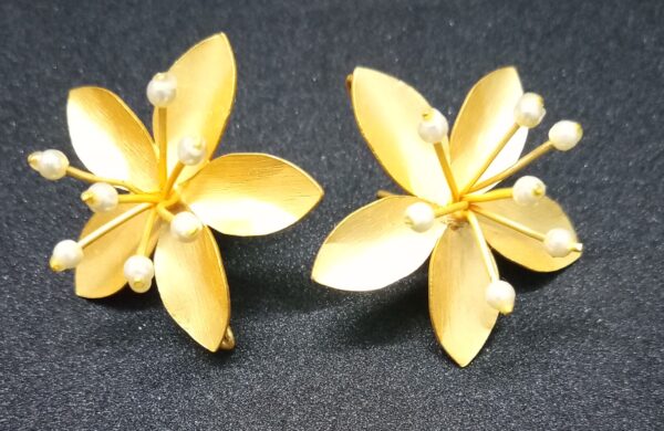 Elegant Golden Floral Studs