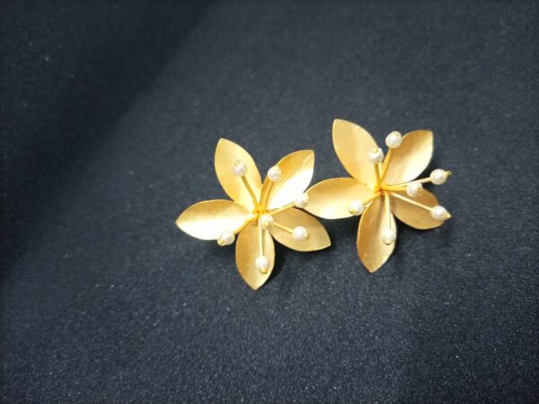 Elegant Golden Floral Studs